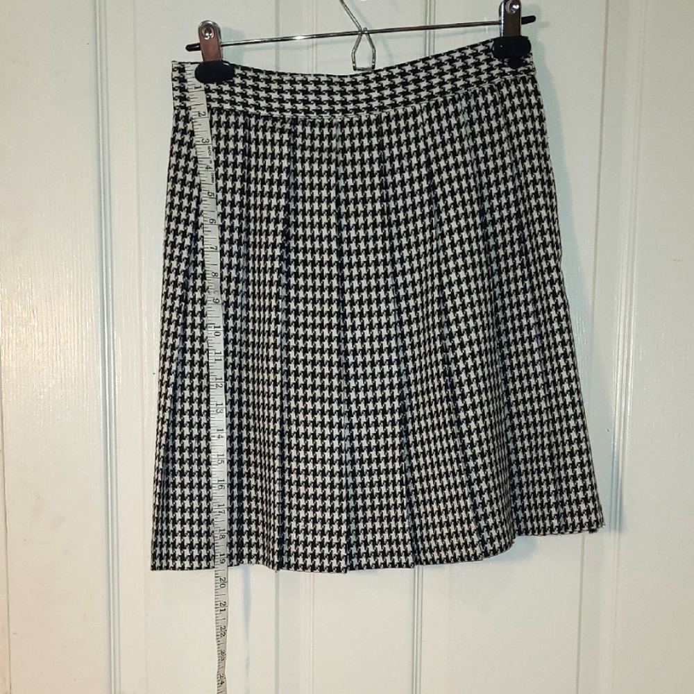 Womens Pleated Houndstooh Skirt